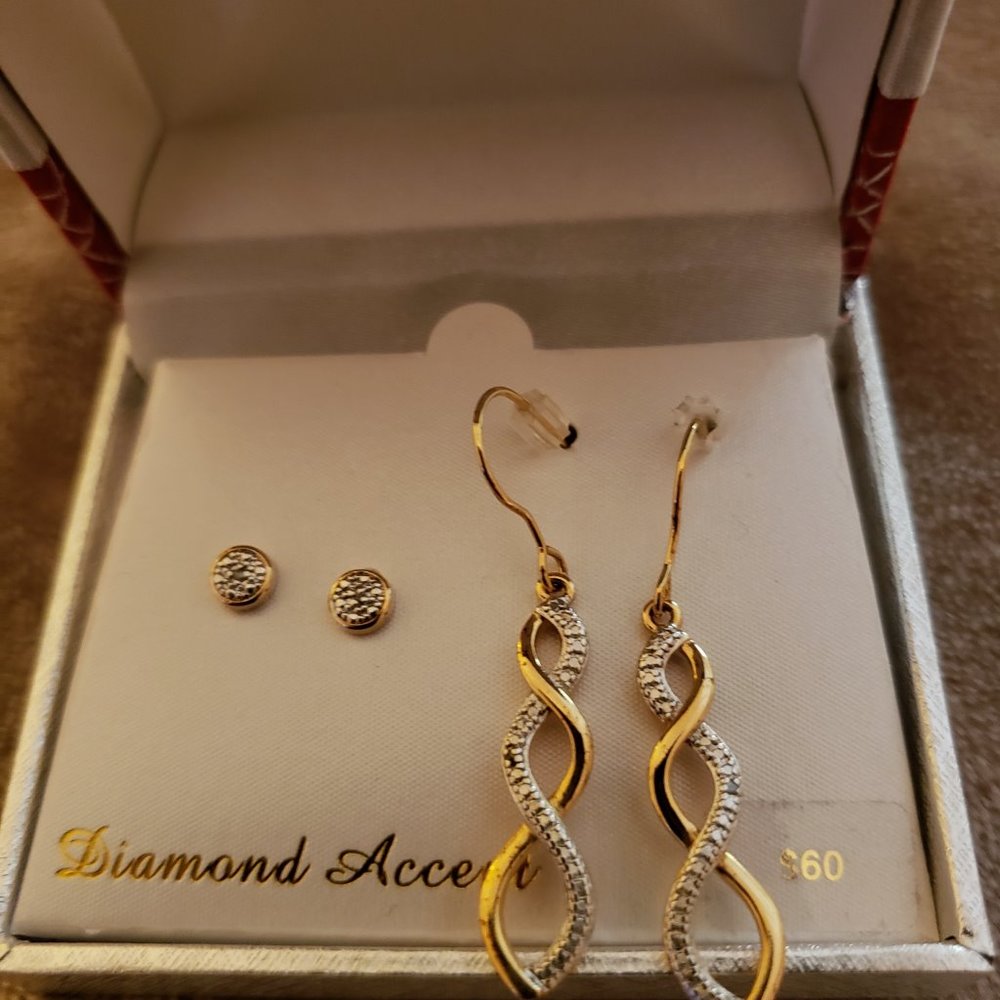 Gold Earrings w Diamond Accent